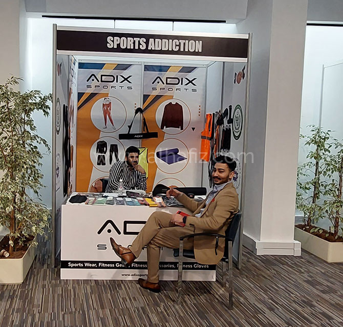 Cost-effective exhibition stand