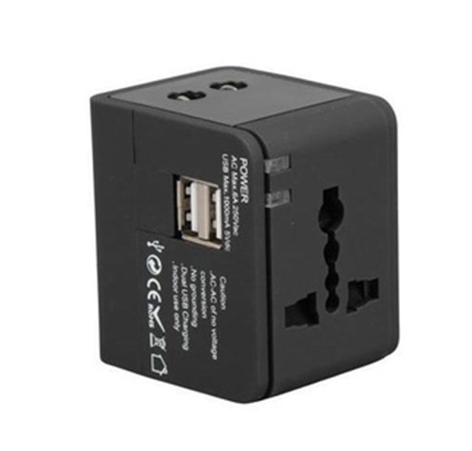 SERRI - Giftology Travel Adapter