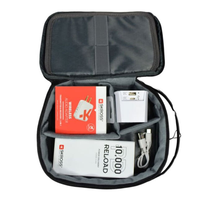 SKROSS - Gift Set of Powerbank, Audio Adapter & Travel Adapter