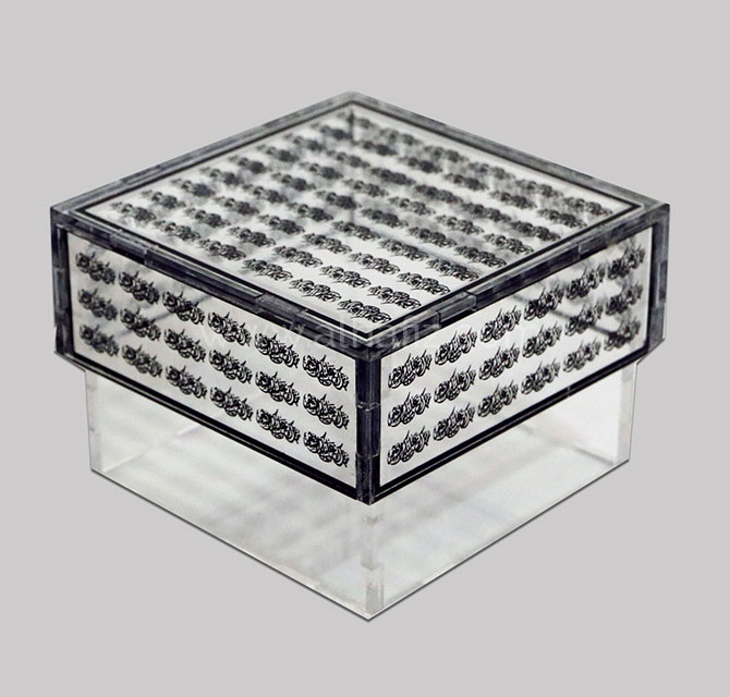 Customize Clear Acrylic Box With Branding
