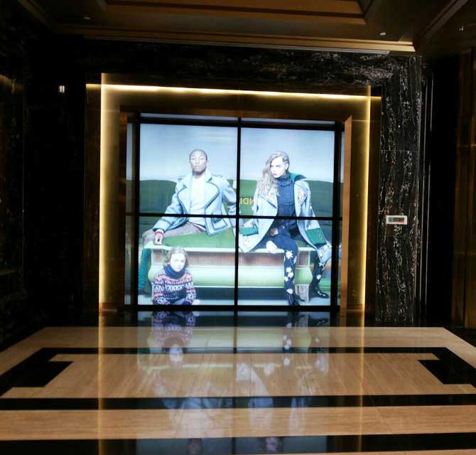 CHANNEL STORE - Side Window Light box Branding