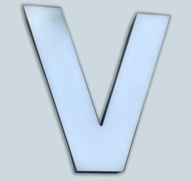 Rim Less Flat Cut Illuminated Acrylic Channel Sign Letter with Powder Coated Aluminum Side Returns