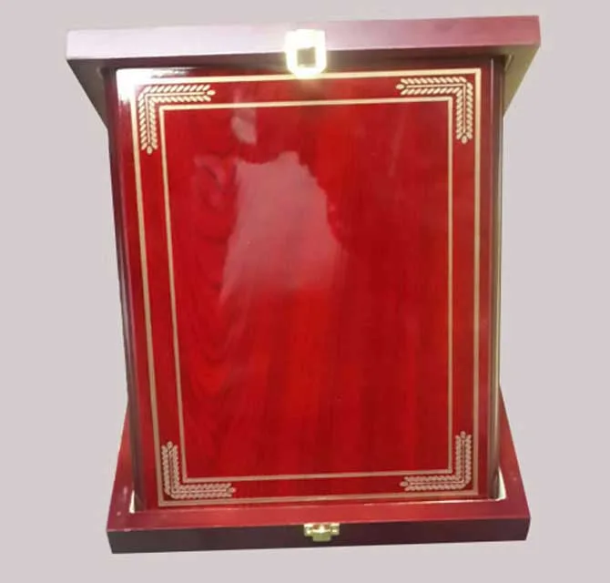 Wood Plaque with Golden Borders and Box