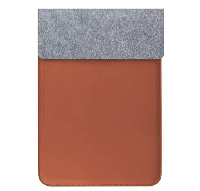 CAMDEN - Giftology 14 Felt Laptop Sleeve With 15W Magnetic Charger - Tan