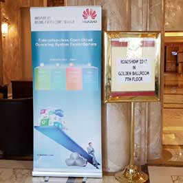 Roll Up Banner & Poster Stand Roll Up Banner & Poster Stand