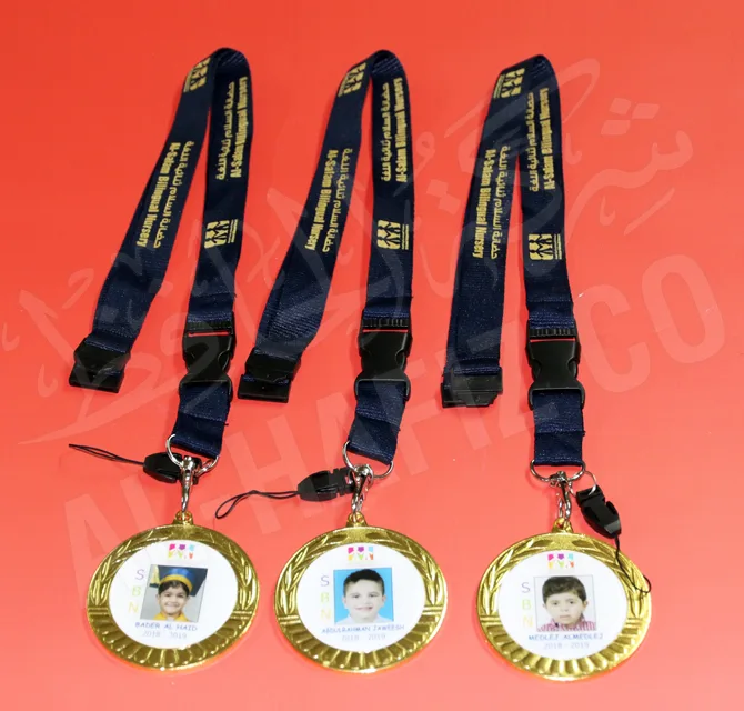 ميدالية بالصورة مطبوعة بالسلك سكرين